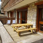 Un Hiver A Courchevel - Ski In Ski Out